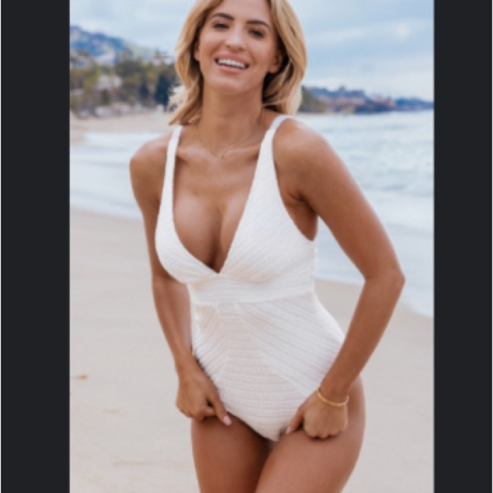 Cupshe White Textured Swimsuit